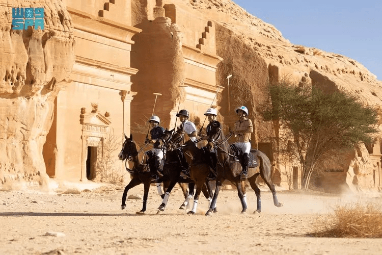 أول بطولة بولو تُقام على رمال الصحراء في حلبة فريدة من نوعها 4 image 188