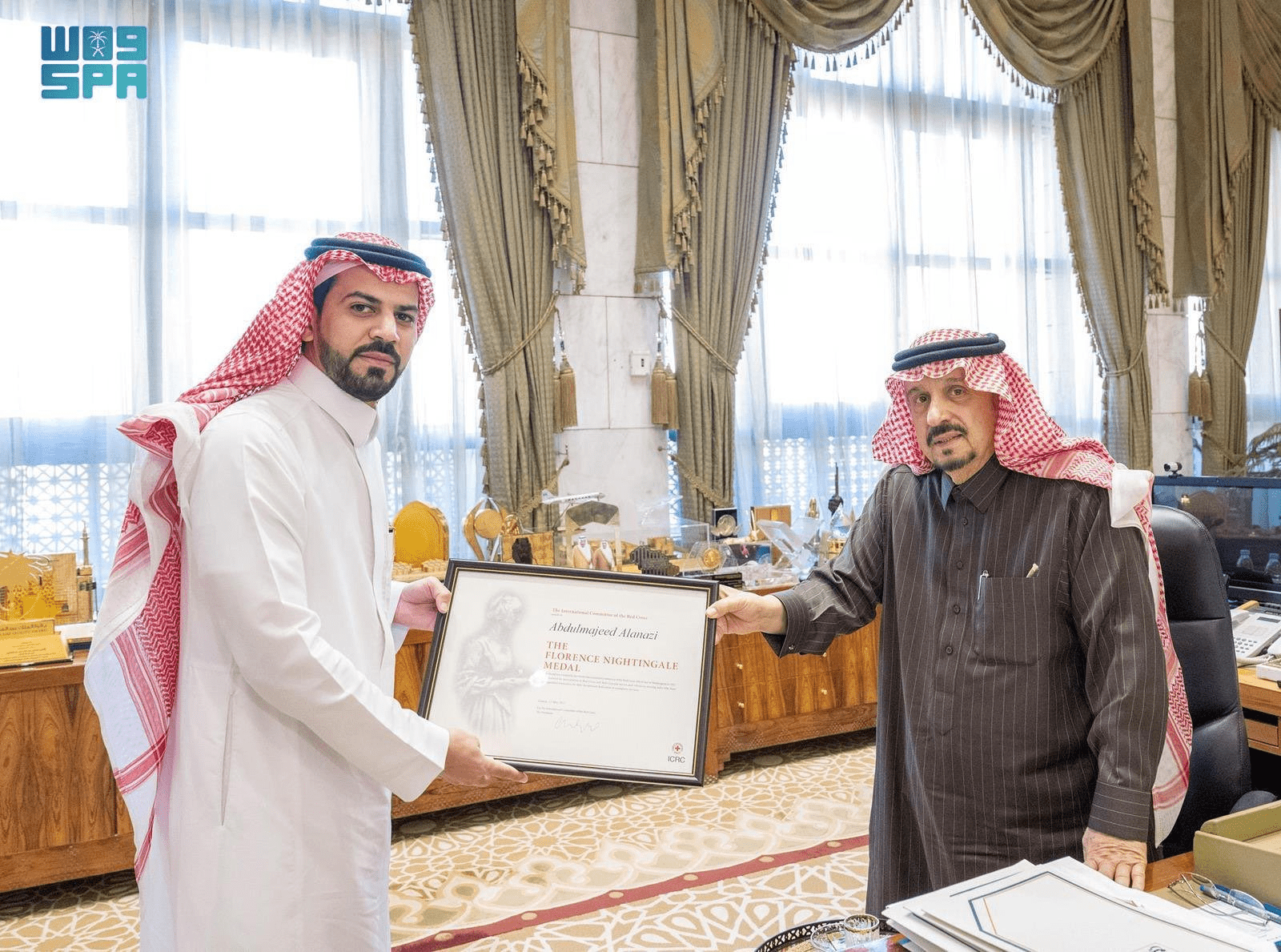 من هو السعودي الحاصل على وسام فلورنس نايتنجيل؟ 3 image 49