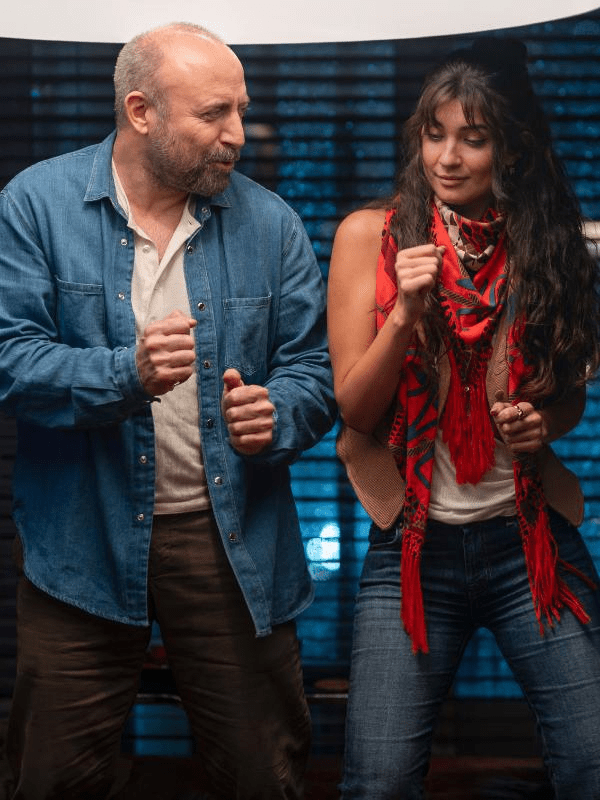 معلومات عن مسلسل كما لو لم يكن هناك غد التركي Yarın Yokmuş Gibi 3 image 51