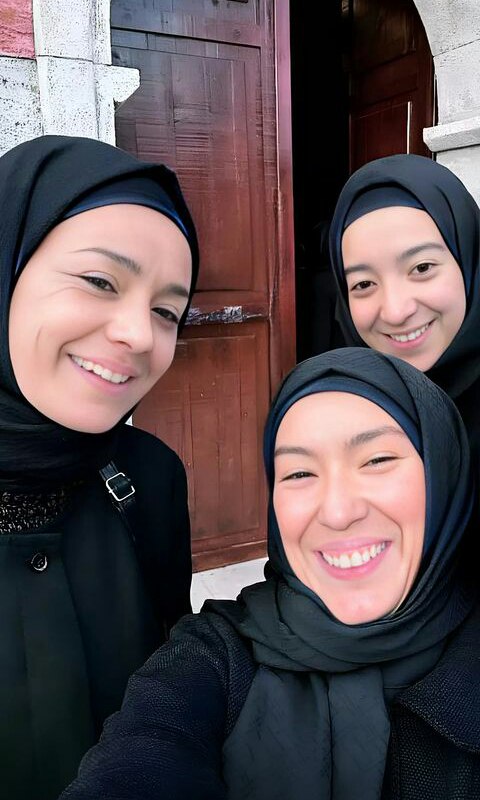 مسلسل البراعم الحمراء الحلقة 9 التاسعة مترجمة 29 صور كواليس مسلسل البراعم الحمراء الحلقة 9 التاسعة 2024 2