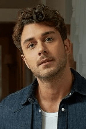 أبطال مسلسل الغرفة المجاورة التركي Yan Oda 20 صورة تايلان (أونور سيد ياران) مسلسل الغرفة المجاورة