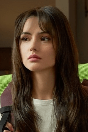 أبطال مسلسل الغرفة المجاورة التركي Yan Oda 21 صورة شلال (ديريا بينار أك) مسلسل الغرفة المجاورة